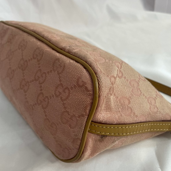 ✨SOLD✨ Gucci Vintage Pink Boat Bag Pochette - Picture 10 of 13